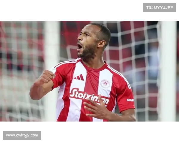 奥林匹亚科斯在希腊足球联赛中稳居榜首的成功秘诀与战略分析