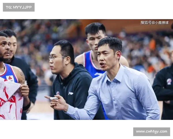 张庆鹏与大卫詹姆斯深度合作探讨篮球理念与跨文化交流的碰撞